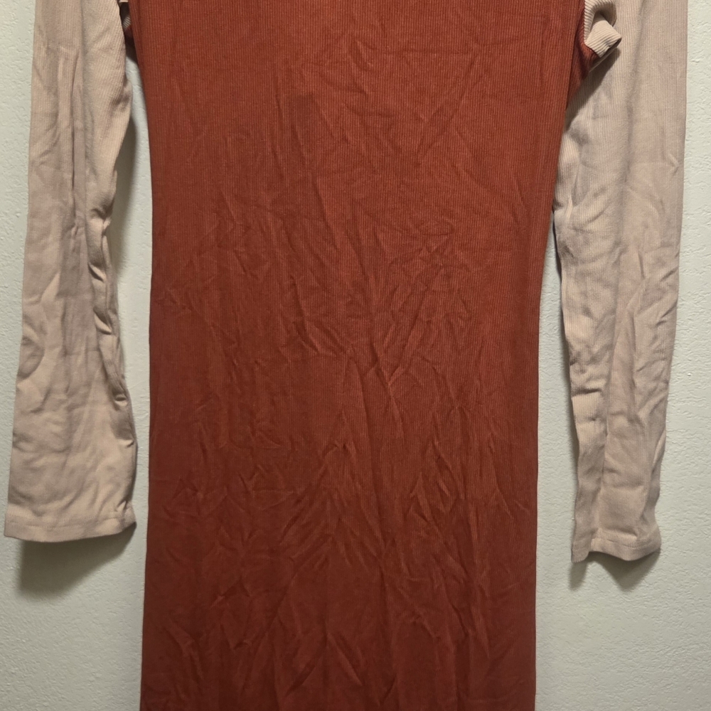 Rust Orange Garment - Picture 7 of 9